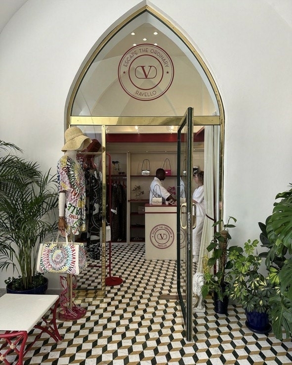 7 дизайнерских пляжей для модного медового месяца