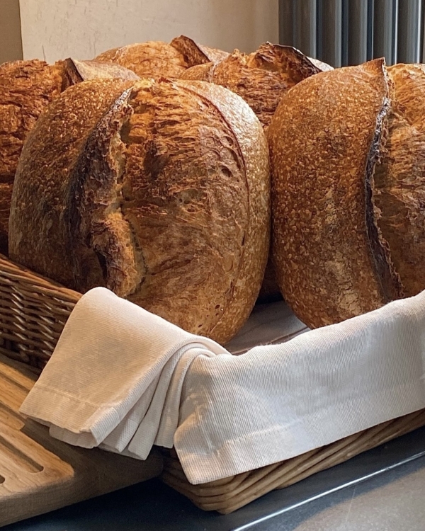 Яблоневый сад, оранжерея и таверна. 10 петербургских