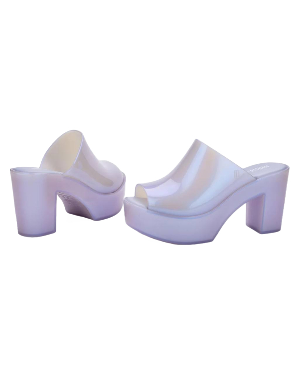 Jelly Shoes — самый ностальгический тренд этого