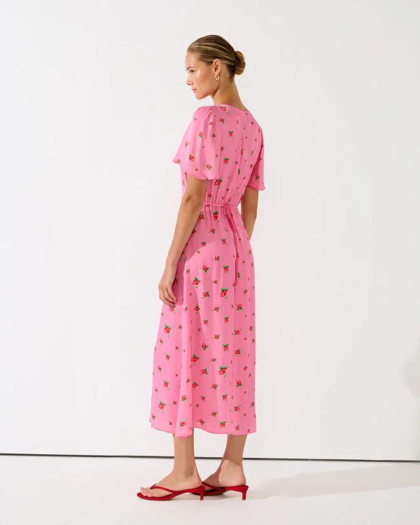 Акцент на женственность. Подборка юбок, платьев и