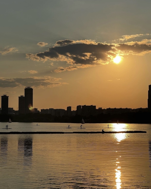 Чествуем огурцы в Soma, идем в круиз