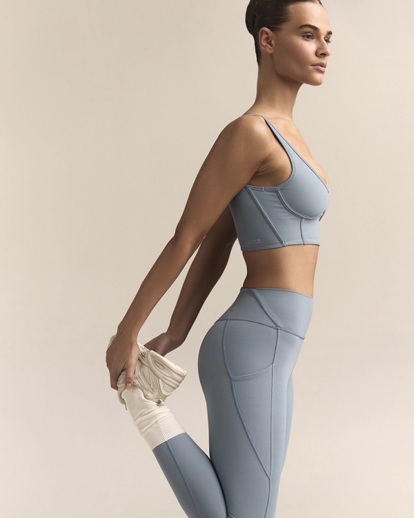 В форме круглый год. Спортивные образы локальных