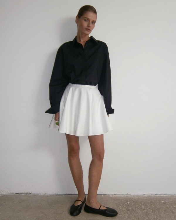 Акцент на женственность. Подборка юбок, платьев и