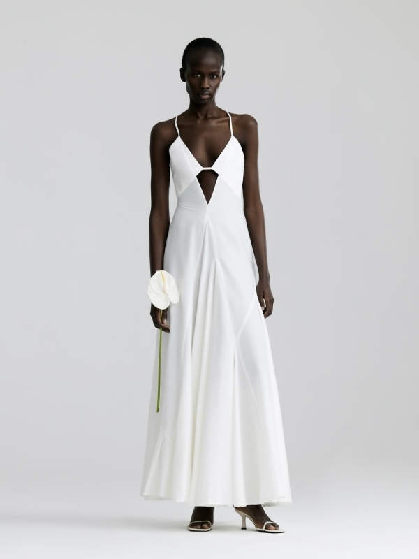 Чем больше платьев, тем лучше. 20 летних