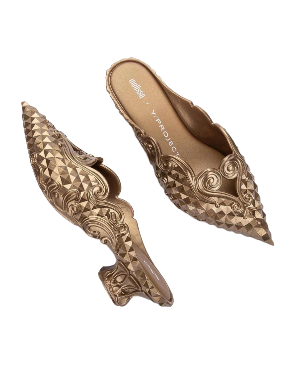 Jelly Shoes — самый ностальгический тренд этого