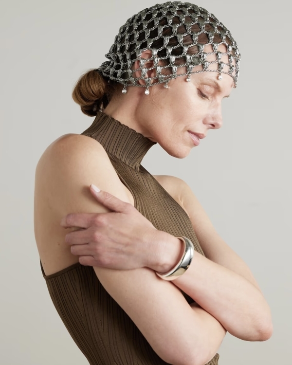 Для непринужденного шика. 18 головных уборов-украшений для