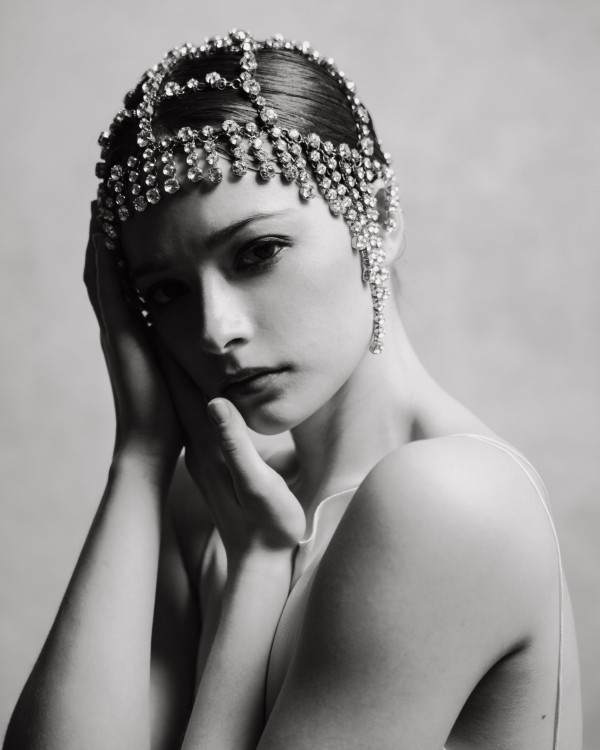 Для непринужденного шика. 18 головных уборов-украшений для