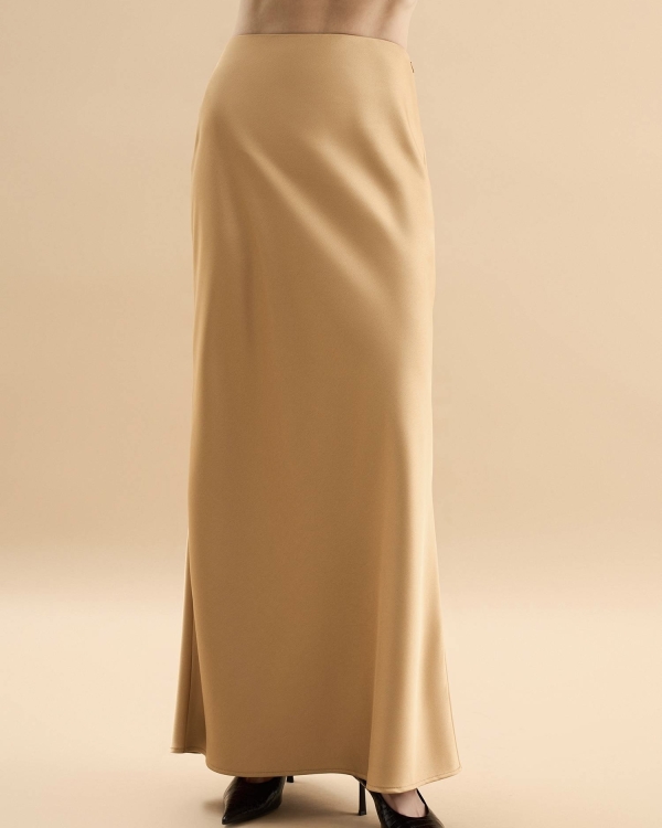 Акцент на женственность. Подборка юбок, платьев и