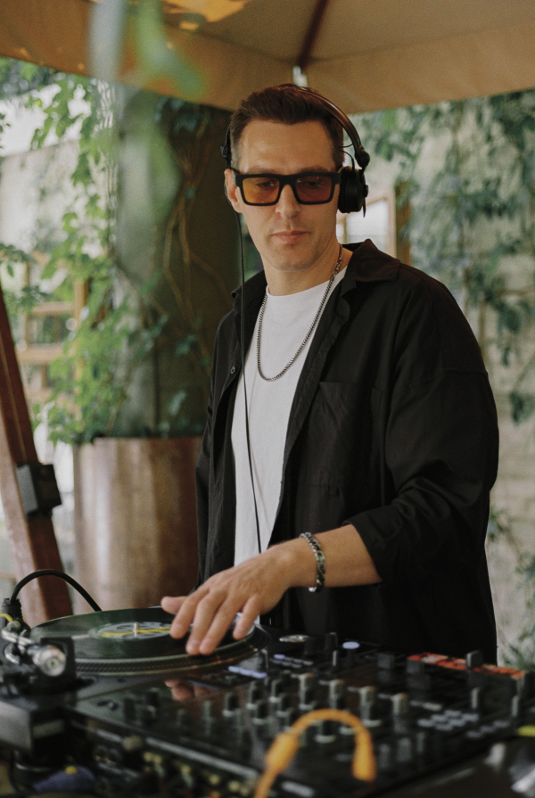 Диджеи Илья Бачурин