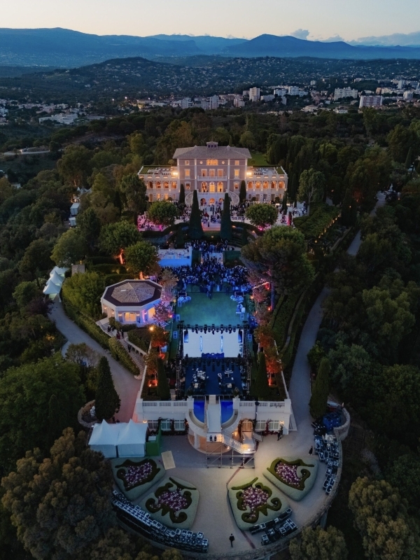 7 месяцев празднований и бюджет в 950