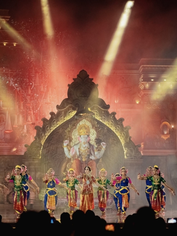 7 месяцев празднований и бюджет в 950