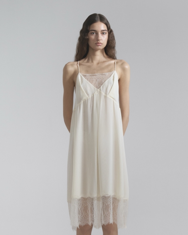 (Не)утомленная солнцем: 30 платьев невесты для свадьбы