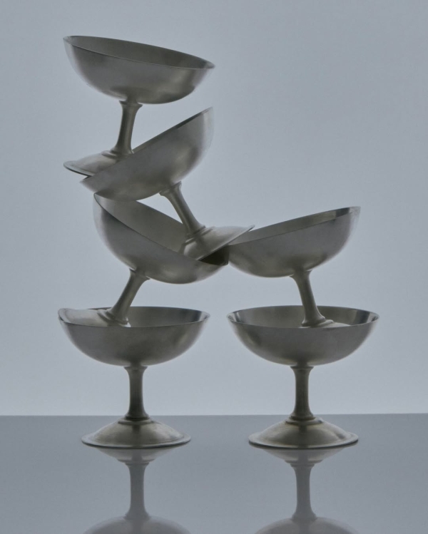 «Украденные поцелуи» в «Стрелке», выставка, вдохновленная одуванчиками,