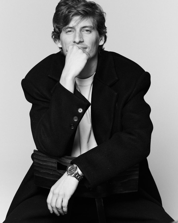 Где познакомиться с интеллигентным мужчиной в Санкт-Петербурге?