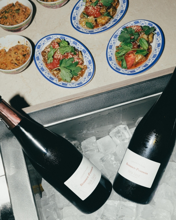 Интервью с невестой о свадьбе в эстетике