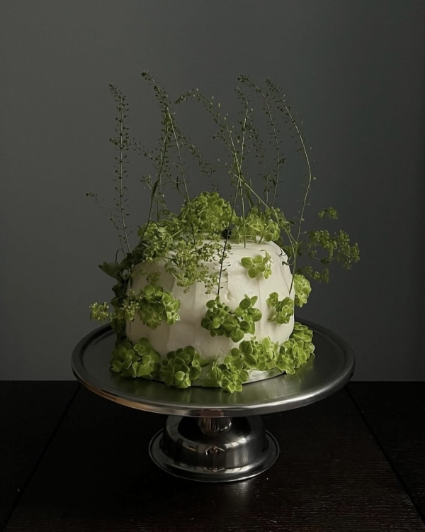 Время торта: какой выбрать на летнюю свадьбу