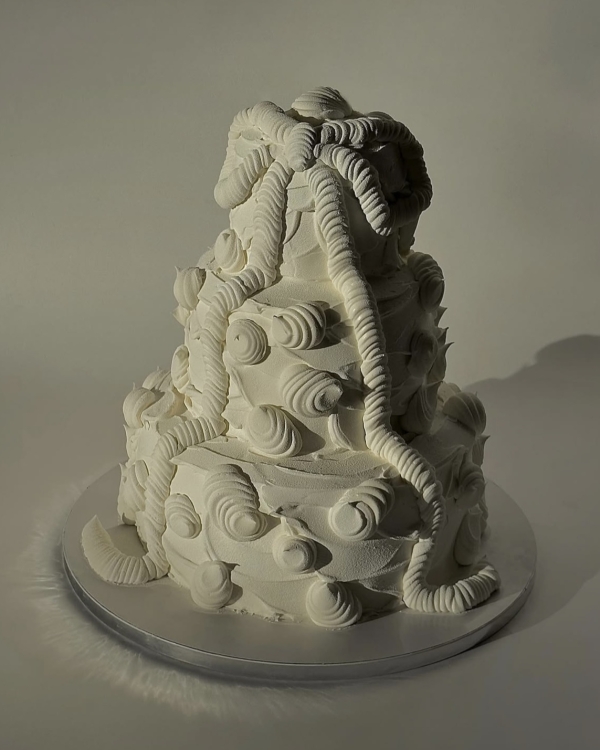 Время торта: какой выбрать на летнюю свадьбу