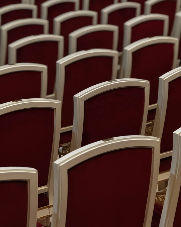 А что, если устроить девичник на экскурсии?