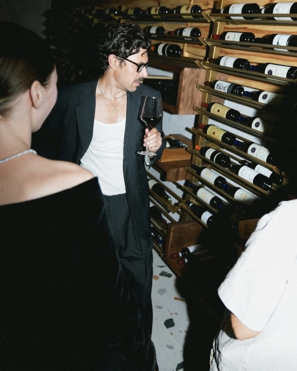 Где познакомиться с интеллигентным мужчиной в Санкт-Петербурге?