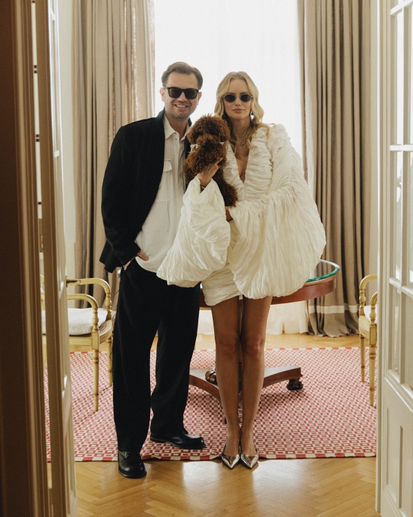 Интервью с невестой о свадьбе в эстетике