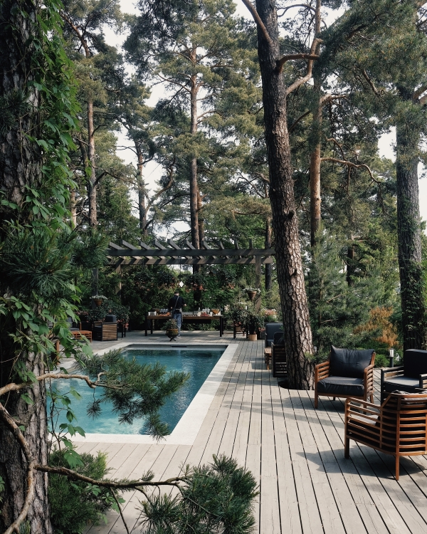 Интервью с невестой: о свадьбе на заднем