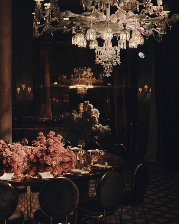 Современный взгляд на классику. Рассматриваем декор камерного