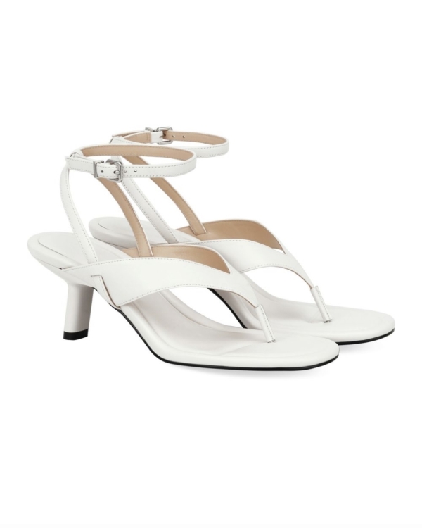 Где найти босоножки для свадебного образа?