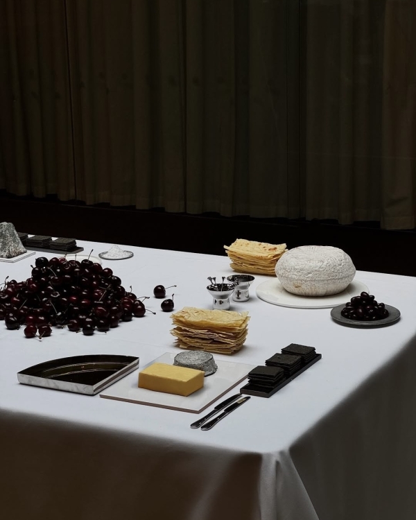 Ужин Aquazzura и Mytheresa с видом на