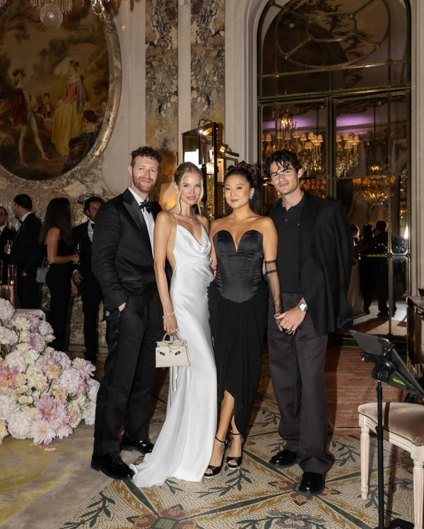 Леони Ханн показала первые кадры с предсвадебного