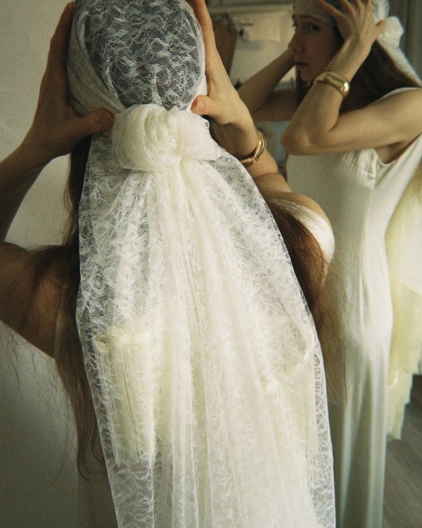 Где купить дизайнерские аксессуары к образу невесты