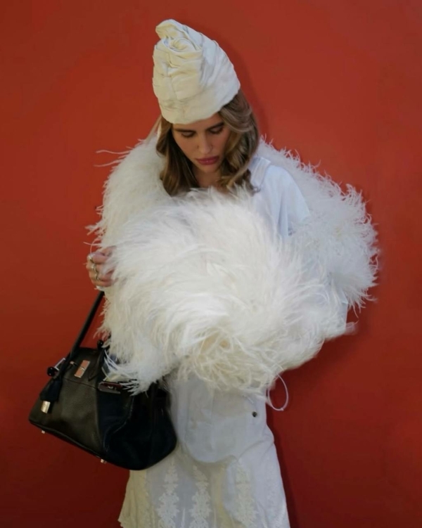 Навязалась. Как чалма заменила фату в этом