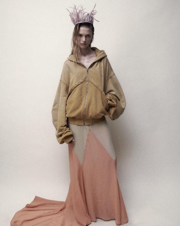 Girly Vibes: тренды дресс-кода для девичника-2025