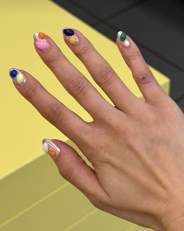 Идеи отпускного маникюра для медового месяца