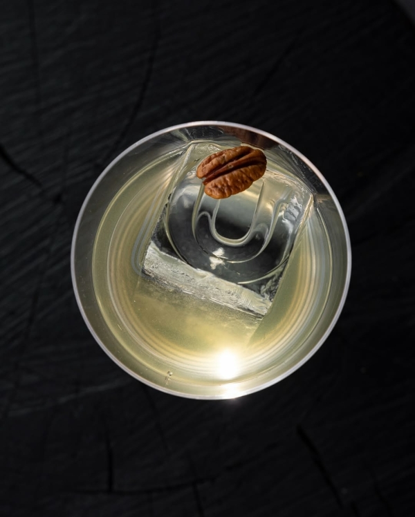 Бары с летними вечеринками, где можно устроить