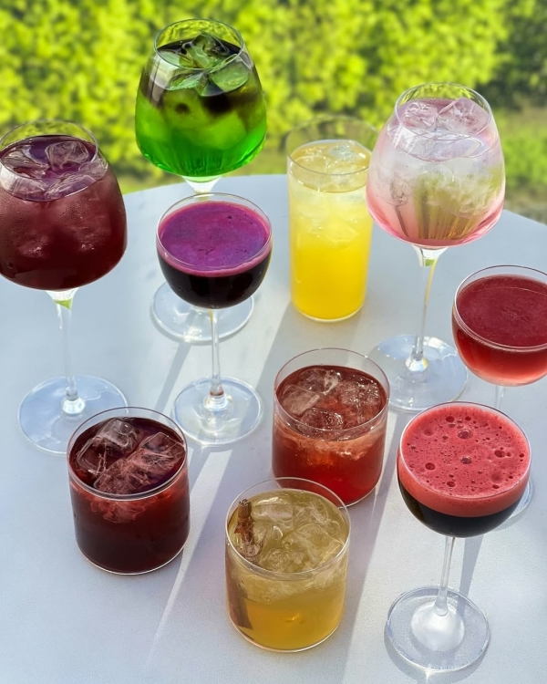 Бары с летними вечеринками, где можно устроить