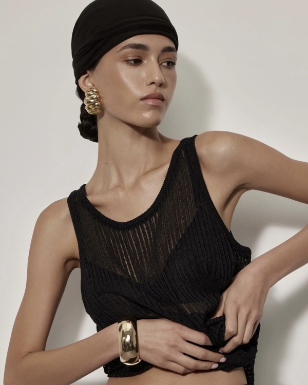 Навязалась. Как чалма заменила фату в этом