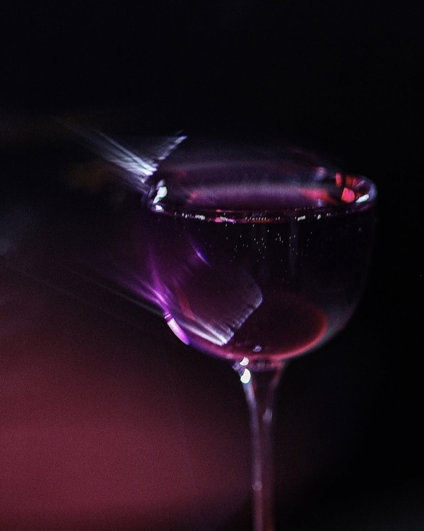 «Украденные поцелуи» в «Стрелке», выставка, вдохновленная одуванчиками,