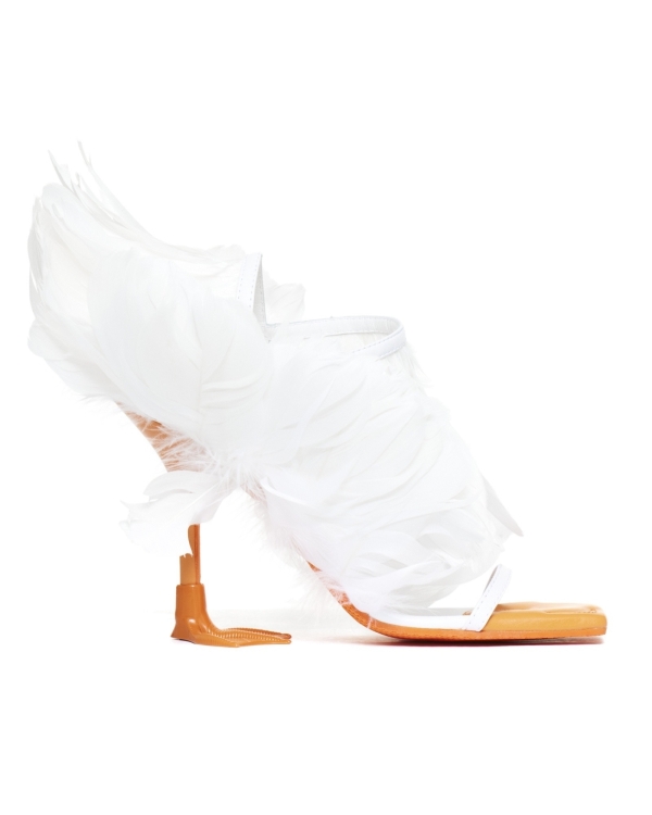 Где найти босоножки для свадебного образа?