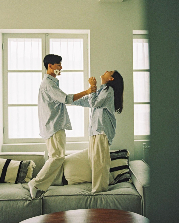 Любовь без общего быта: каким парам подходит