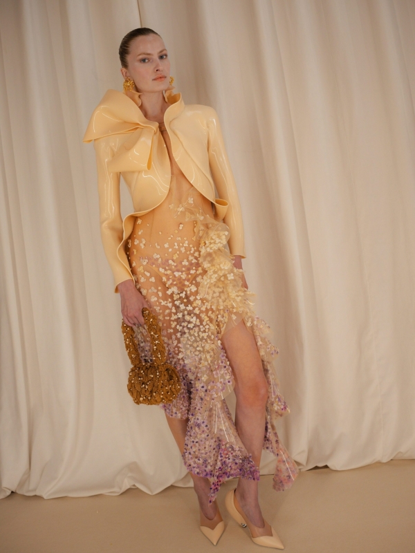 Как прошел кутюрный показ Schiaparelli