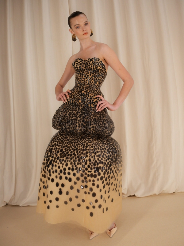 Как прошел кутюрный показ Schiaparelli