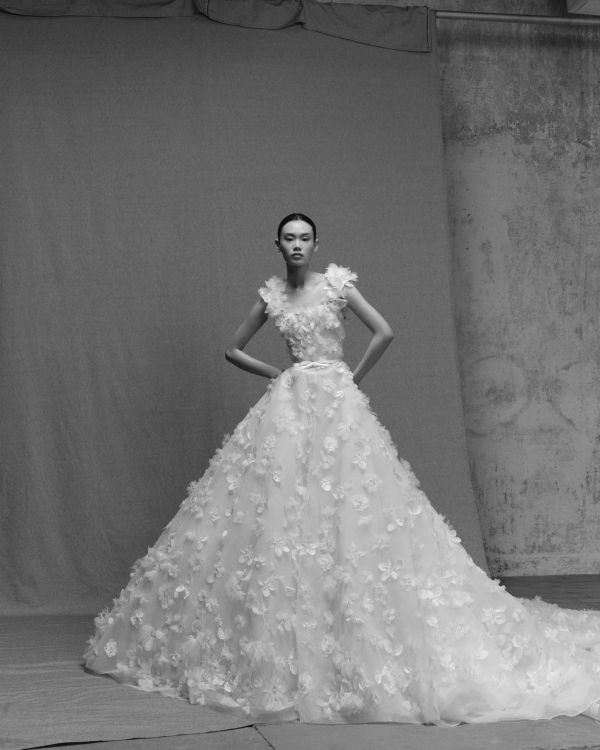 Почему Elie Saab до сих пор остается