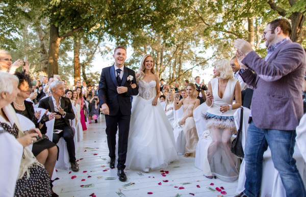 Звездный путь агентства SvadBerry: хронология свадеб знаменитостей