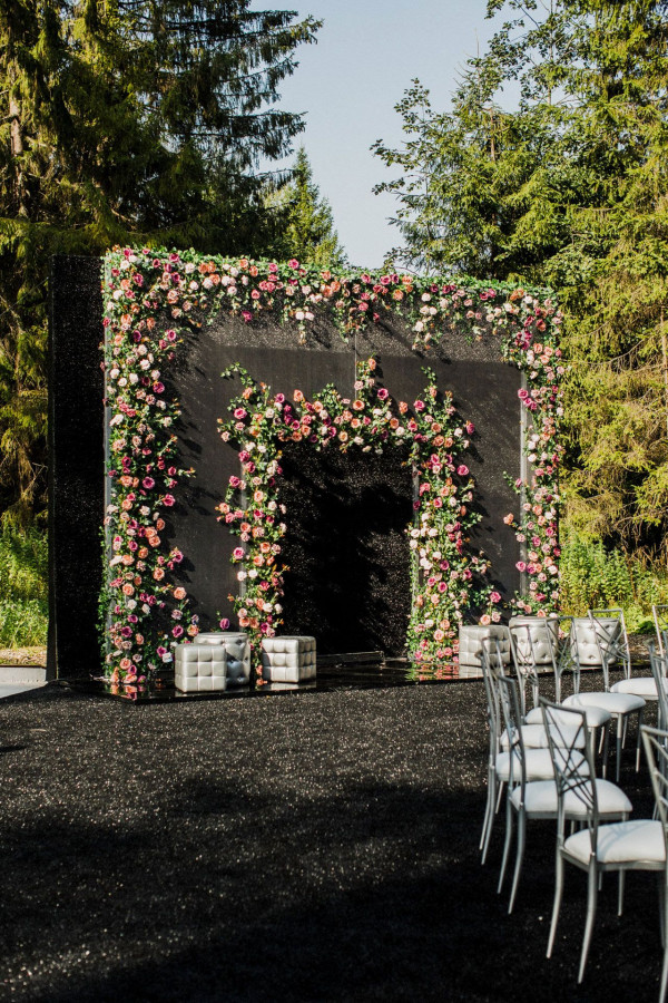 Летняя свадьба в загородном эко-отеле