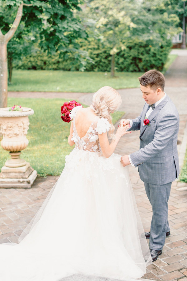 Нити судьбы: нестандартная идея для летней свадьбы