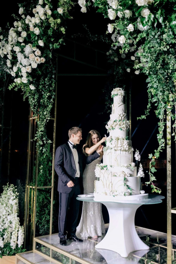 Цветы и искусство: 8 оформлений от About