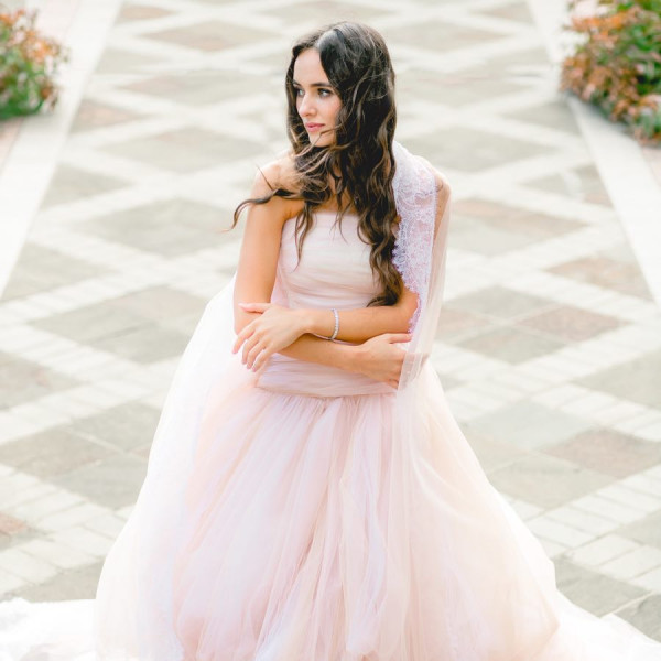 33 портрета невест в разных жанрах