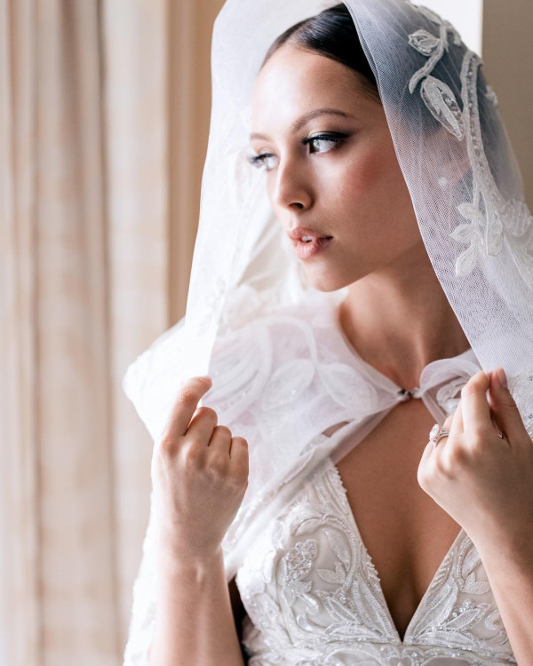 33 портрета невест в разных жанрах