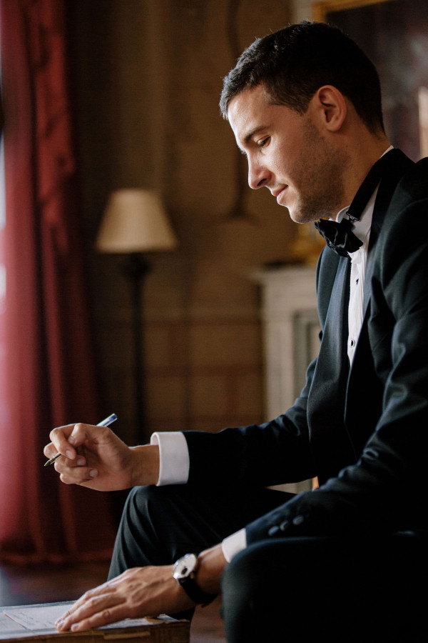 Уютная свадьба с церемонией на берегу Тирренского