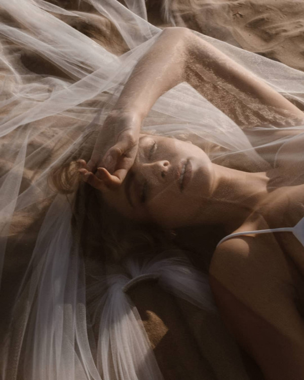 Самые красивые свадебные даты 2020 года